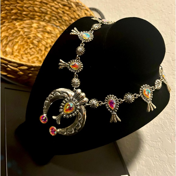 Jewelry - She’s new and ready to showcase your Texas roots